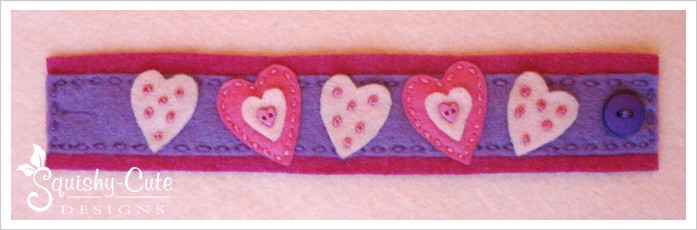 homemade valentine ideas, felt hearts, felt bracelet, free pattern, valentine crafts, kid craft ideas